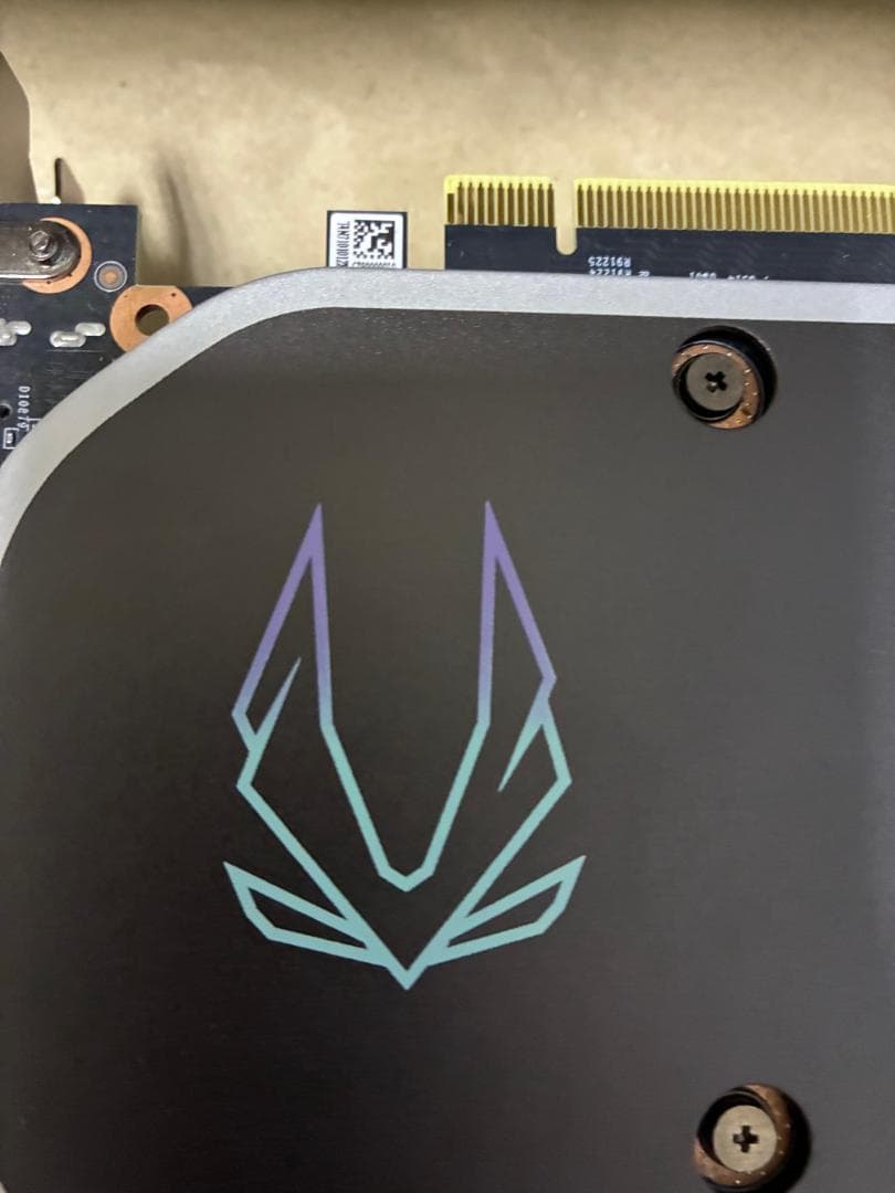 グラフィックボード・グラボ・ビデオカード ZOTAC GeForce RTX 4070ti Super