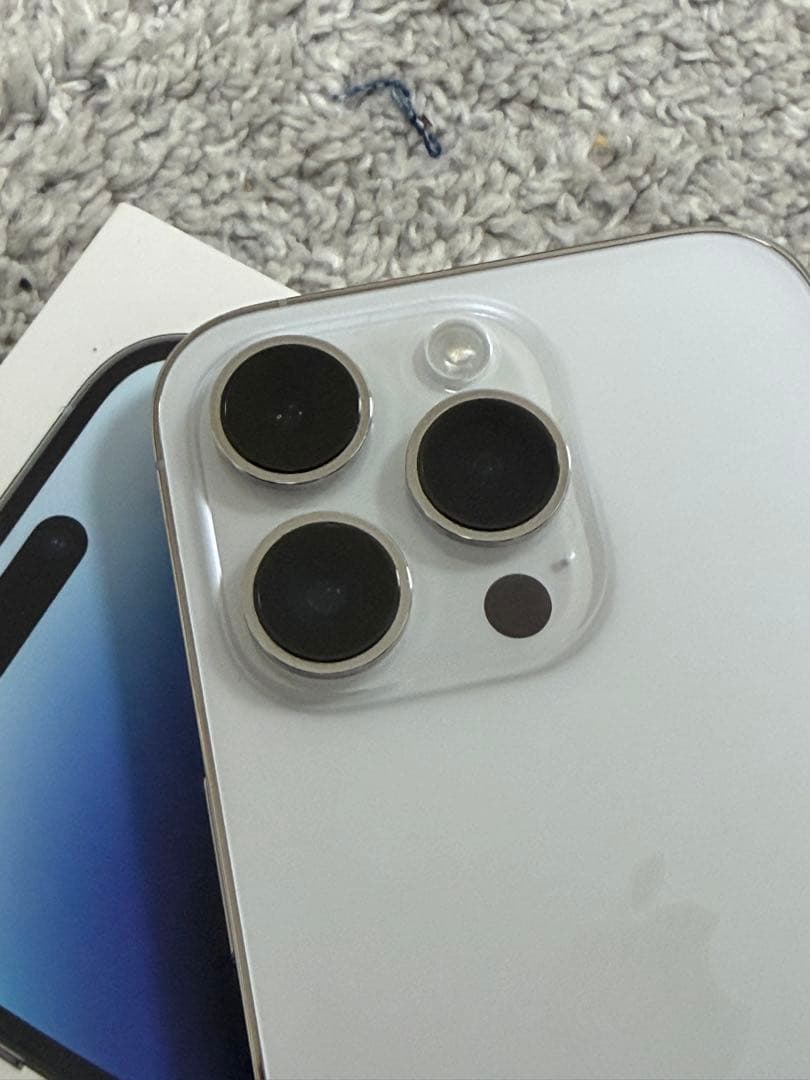 バッテリー99% Apple iPhone 14 Pro シルバー 128GB