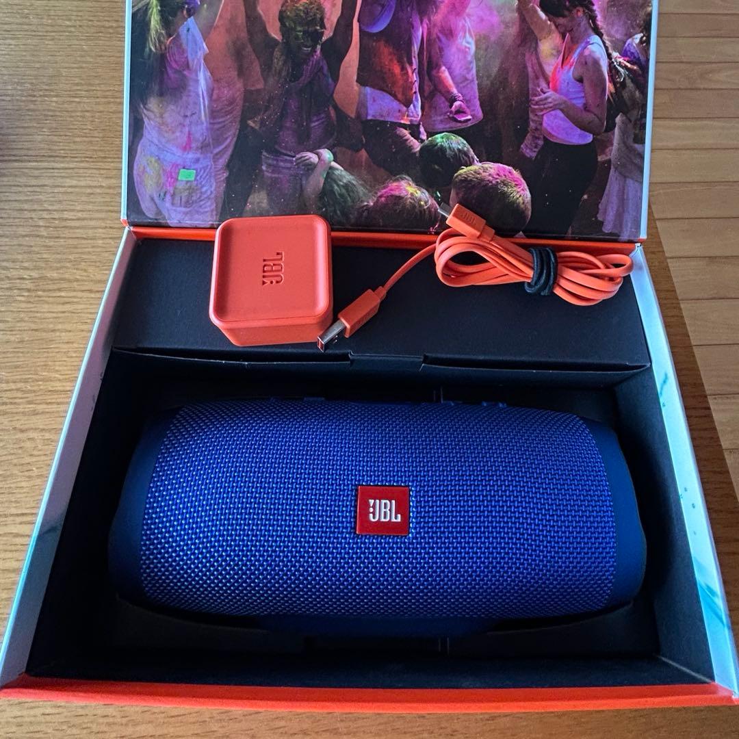 《送料込》JBLスピーカー charge３