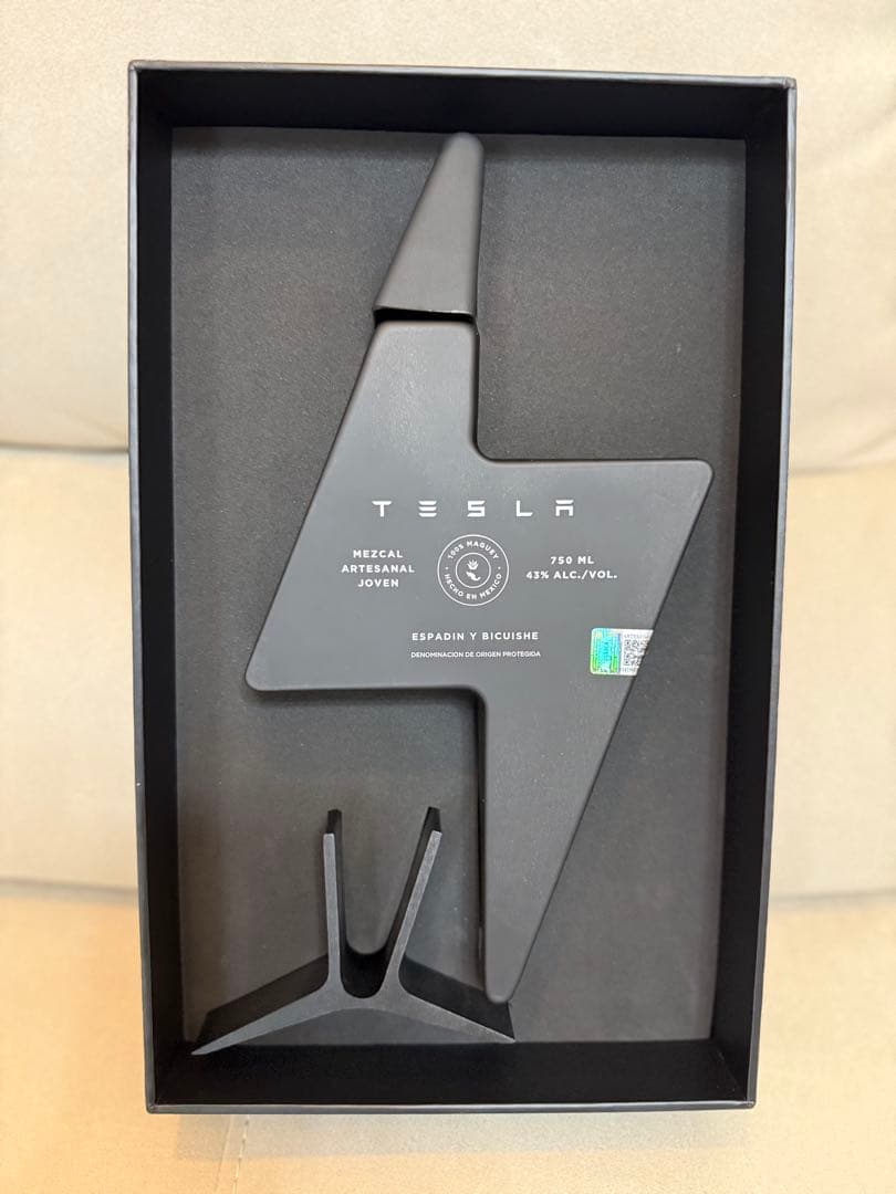 限定新品未使用TESLA メスカル 750ml 43% ALK/VOL