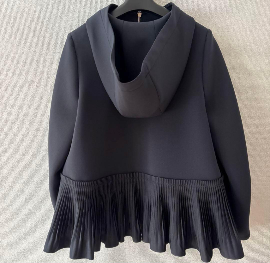 最終価格タグ付き　M-premierBLACKプリーツペプラムフーディジャケット