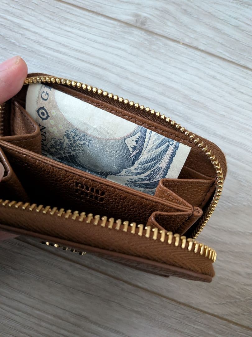 miu miu 新品未使用ブラウン ケース カードケース
