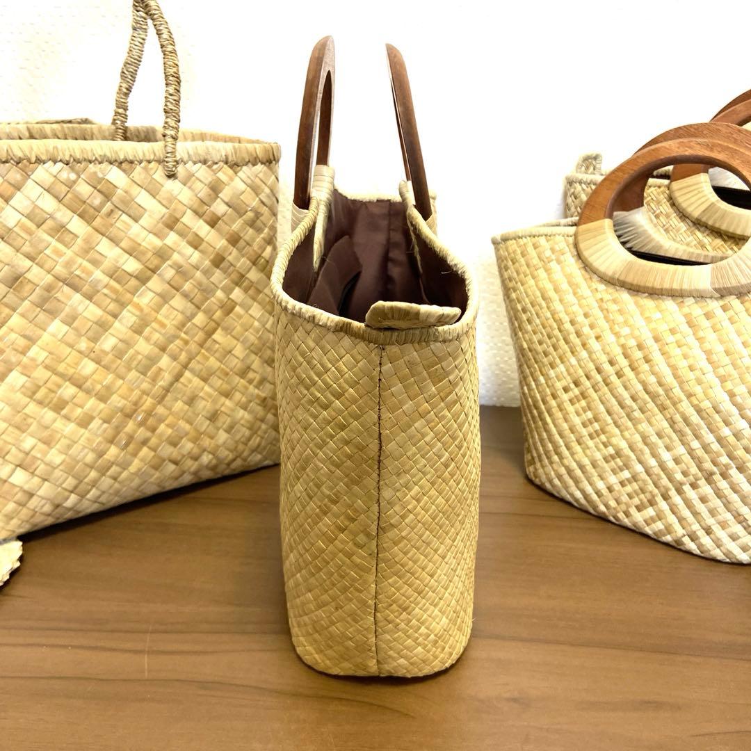 新品ハワイから到着したて　ラウハラバッグ　人気ウッドサークル持ち手ラウハラトート