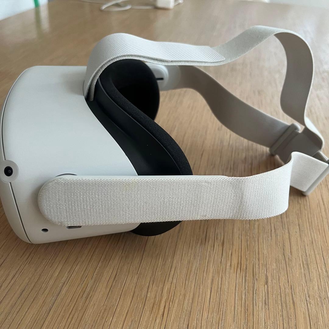  QUEST 2 128GB メタクエスト2 ケース、レンズカバー付き