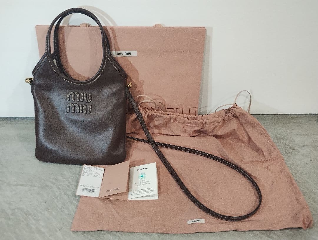MIU MIU IVYレザーハンドバック ブラウン