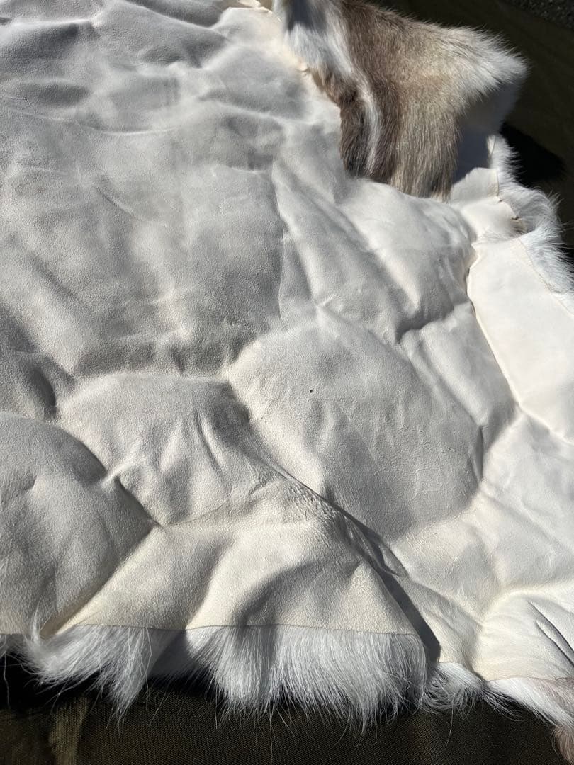 トナカイ　毛皮ラグカーペット