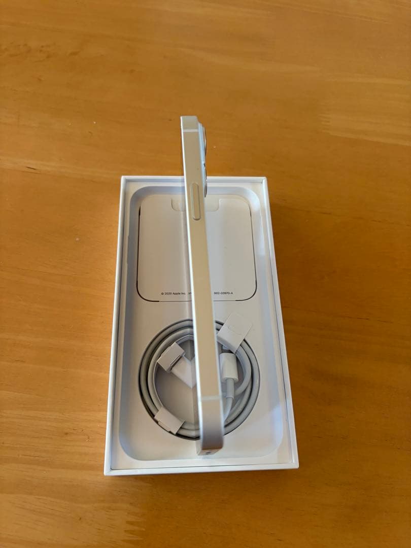 美品　iPhone 14 128GB SIMフリー　[スターライト]