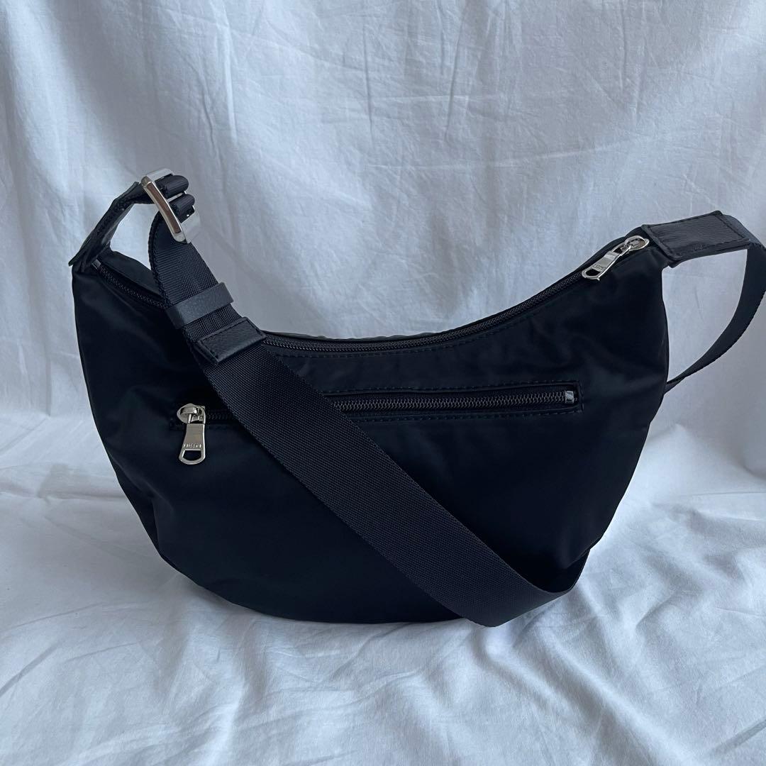 【未使用級】russet ラシット　クラウズナイロン　ラウンドショルダー