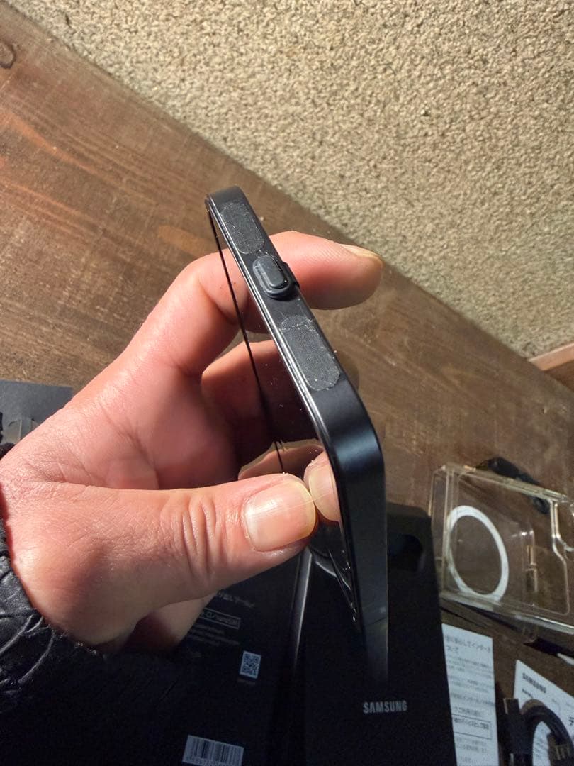 Samsung Galaxy Z Flip6 256GB スペシャルカーボン