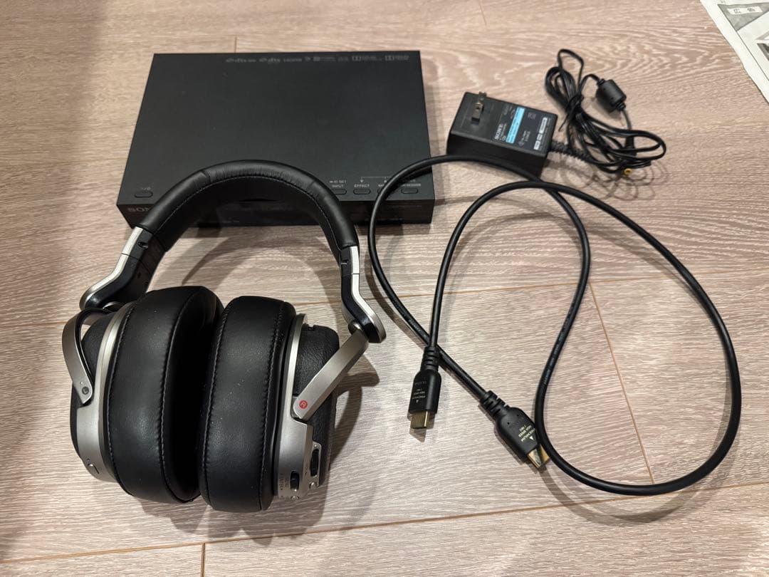 SONY デジタルサラウンドヘッドホンシステムMDR-HW700DS