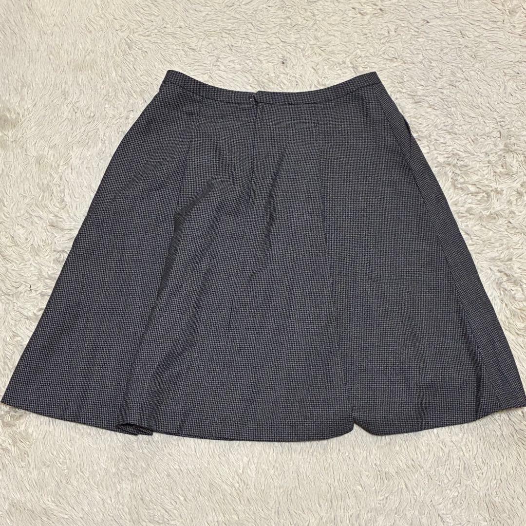 【未使用】 事務服 XL 13号 ベスト1枚 フレアスカート2枚 チャコール