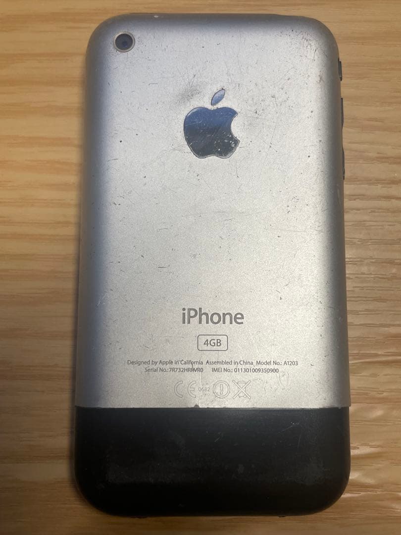 iPhone 2G 4GB イギリス版 日本未発売 初代　激レア　第1世代