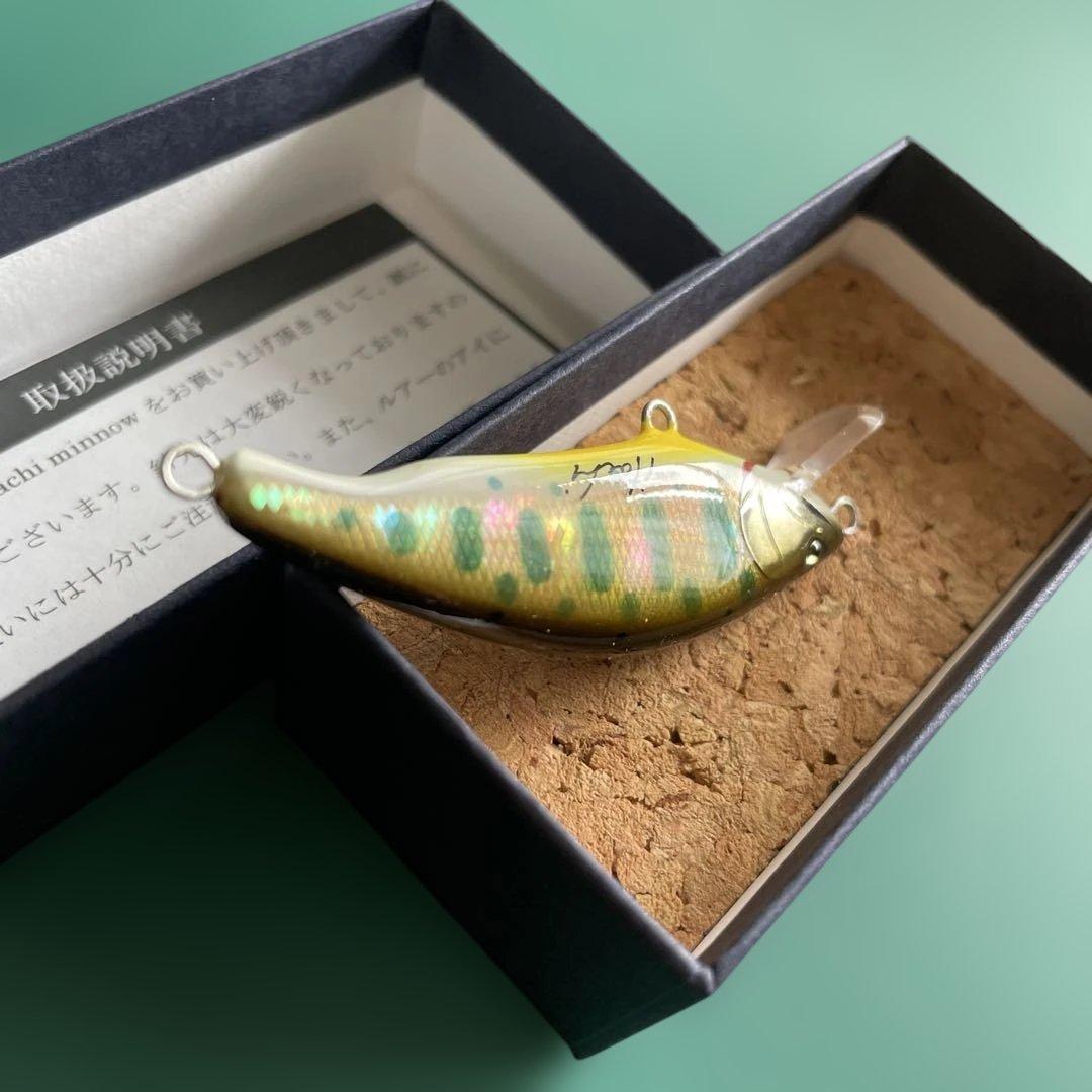 イタチミノー55s プレミアムシェル　山女魚YB 夜光貝　新品