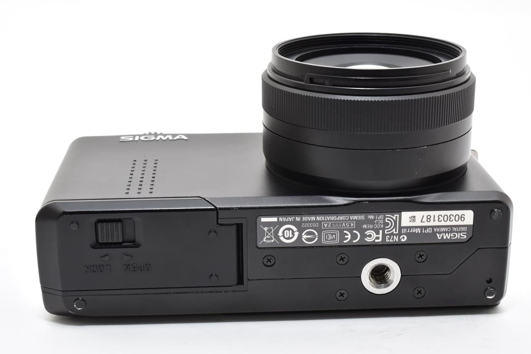 デジタルカメラ SIGMA DP1 Merrill 19mm F2.8 0305