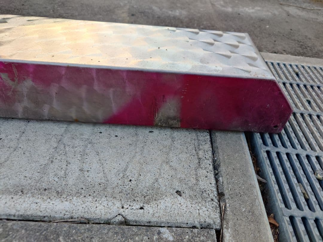 ウロコリアバンパー　リアバンパー　デコトラ　当時物　2トン　4トン　中型　ウロコ