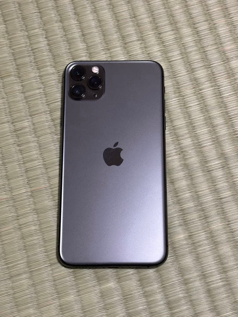 Apple iPhone 11 ProMax スペースグレー　256GB