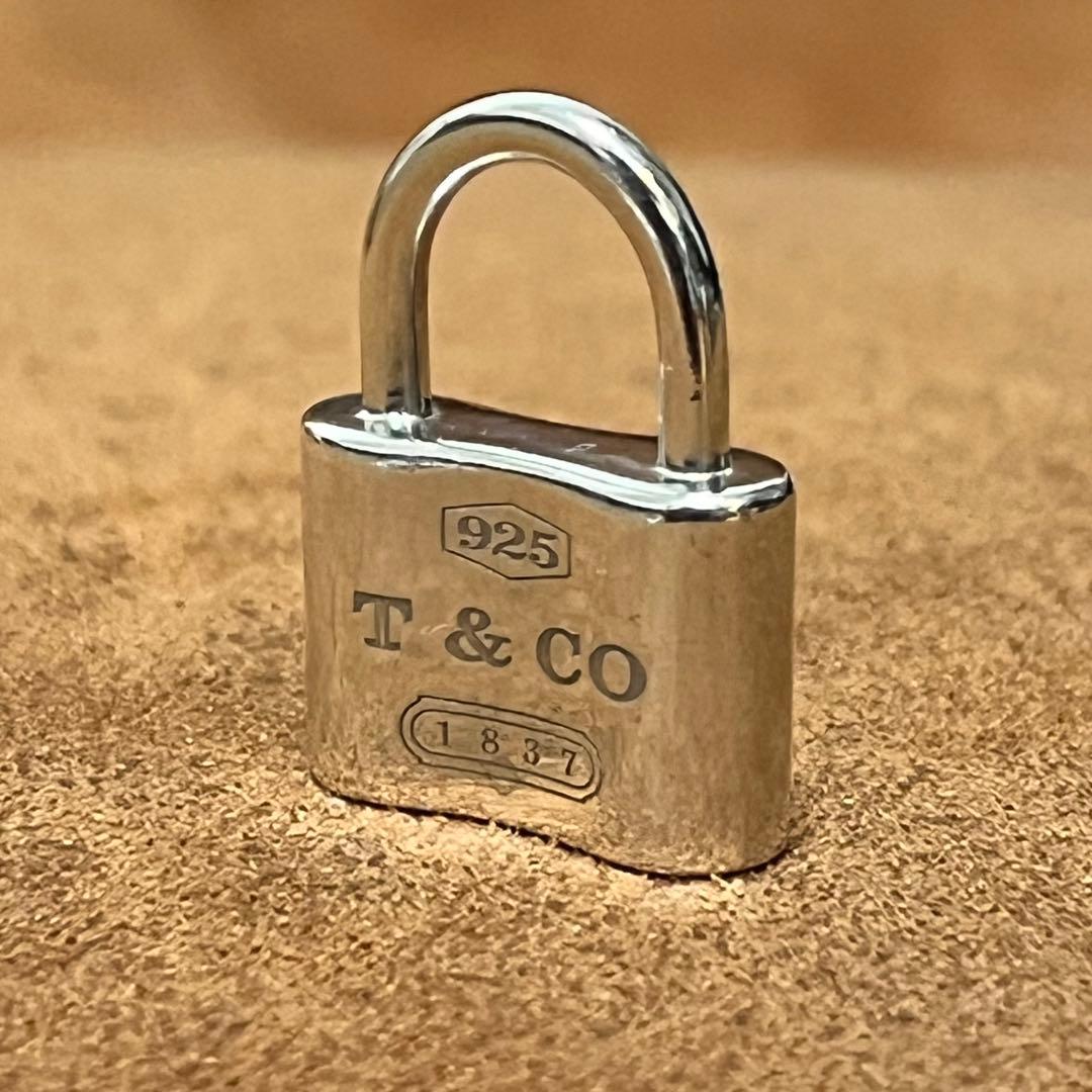 ティファニー 1837 カデナ パドロック ペンダントトップ チャーム