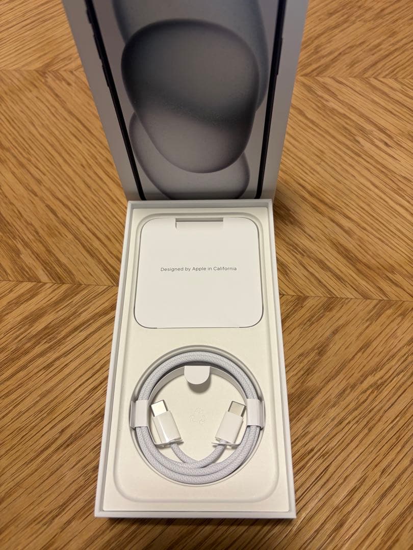 iPhone 15 Plus ブラック