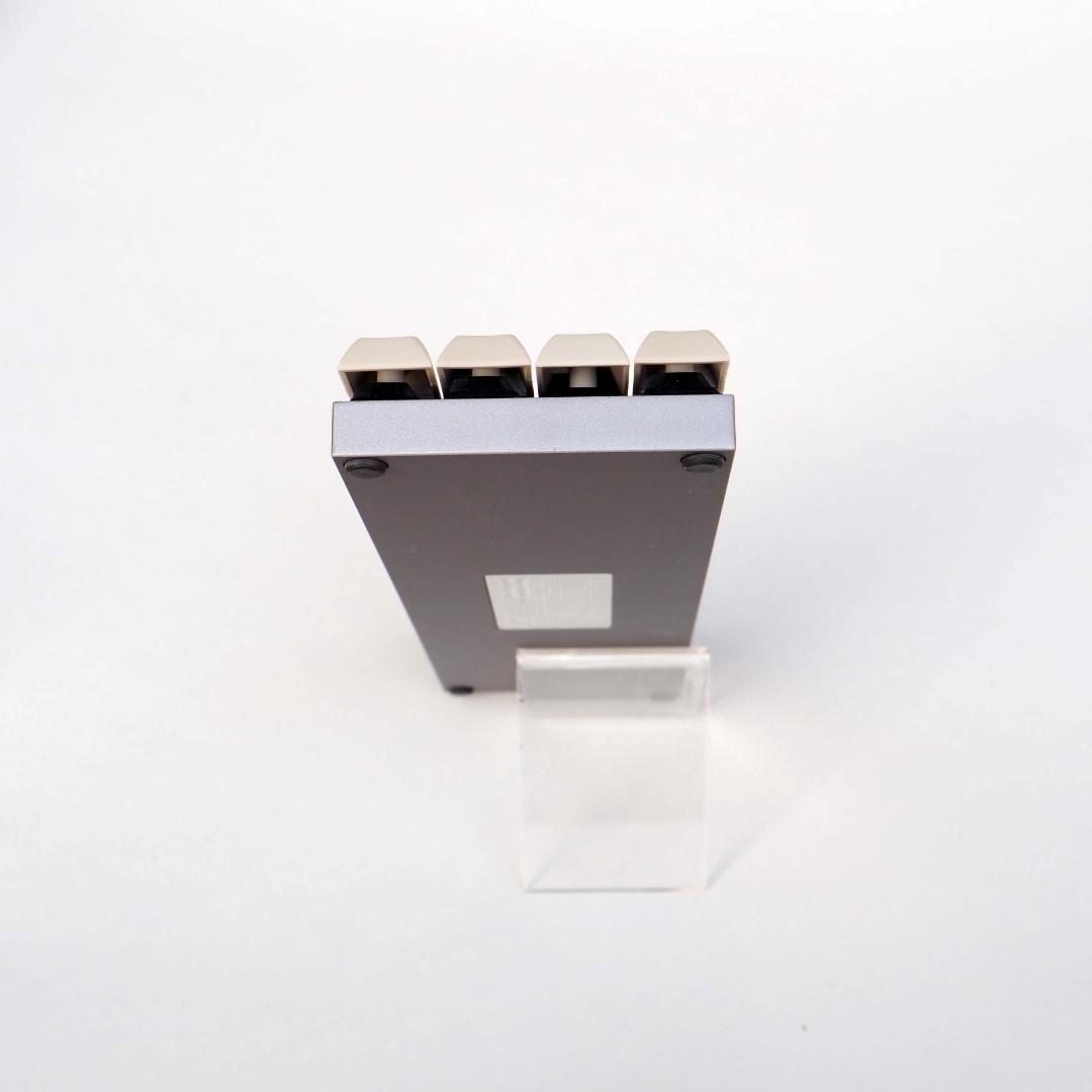 m*9様 【美品】英語配列 40％キーボード vortex core【チェリー赤