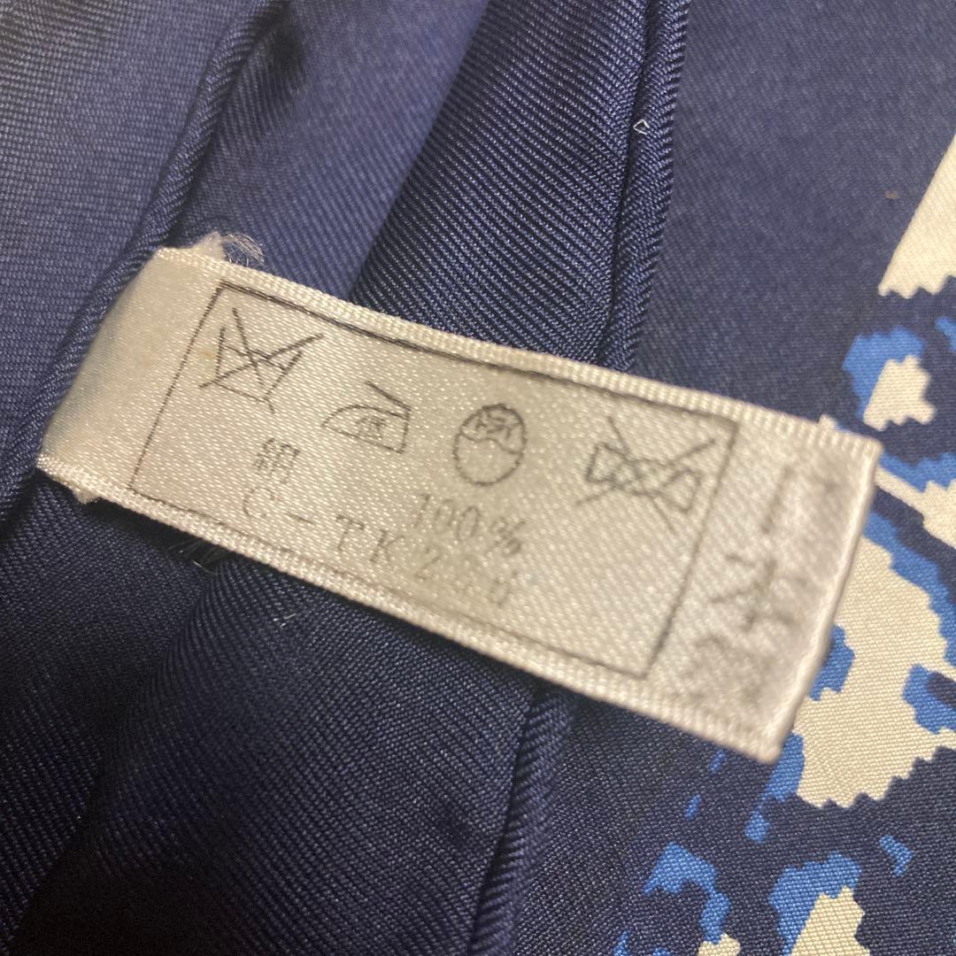 Christian Dior ディオール　ヴィンテージ　シルクスカーフ　箱付