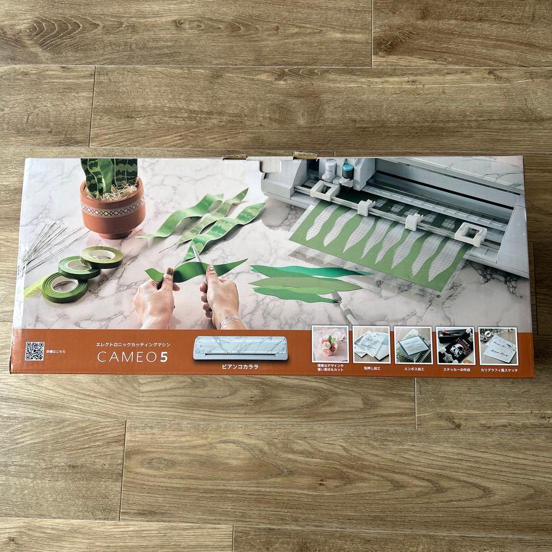 シルエットカッティングマシン　CAMEO5