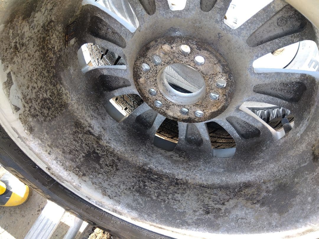 5穴マルチ15インチインチアルミホイール　4本セット送料込み195/65R15