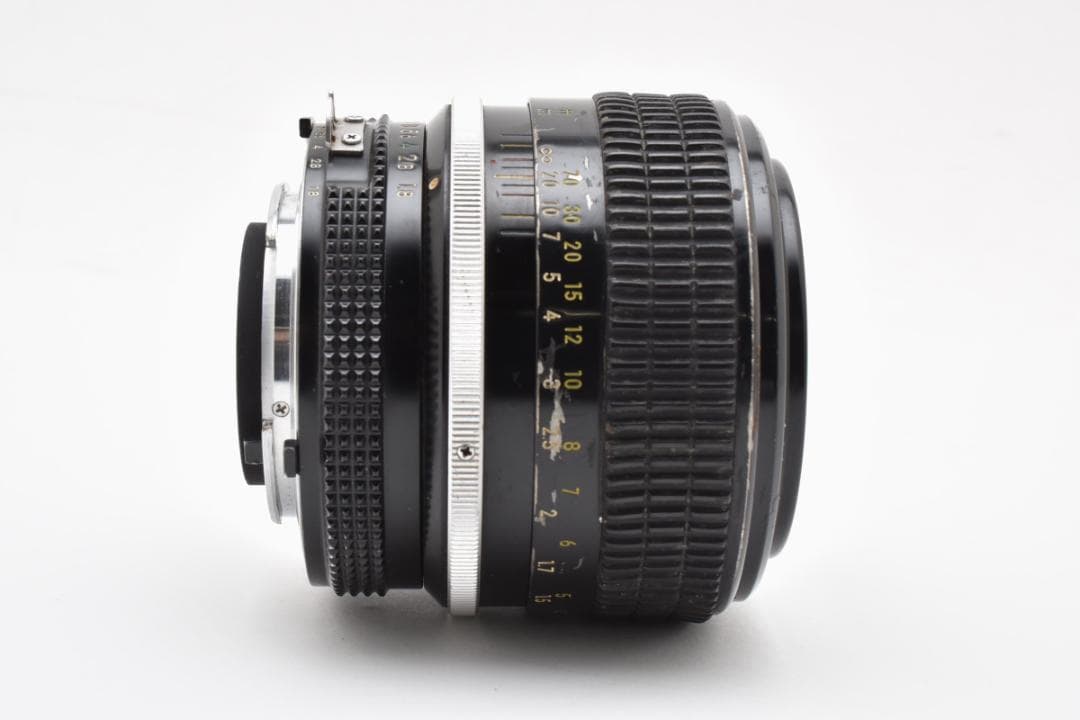 ニコン NIKKOR 85mm f/1.8 f 1.8 Ai MF 0906