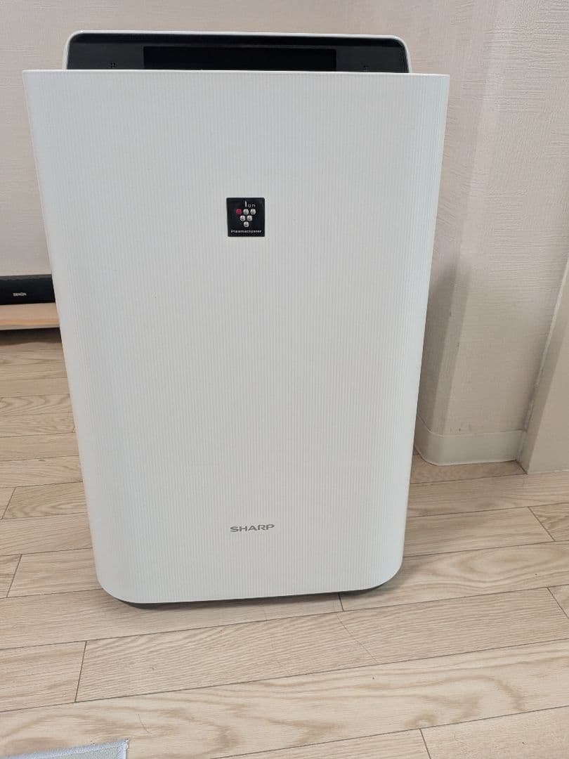 SHARP 空気清浄機 ホワイト　KC-R50-W