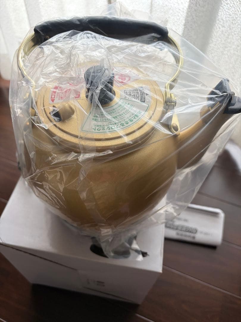 【完全非売品・当選品】日清ラ王 黄金のやかん型電気ケトル（未使用）