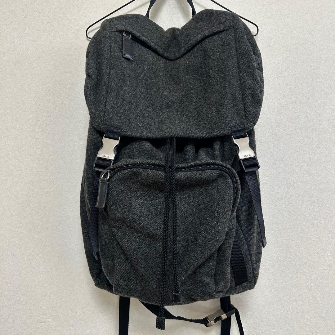 プラダ PRADA V135 初期型 フェルト 希少 三角プレート バックパック