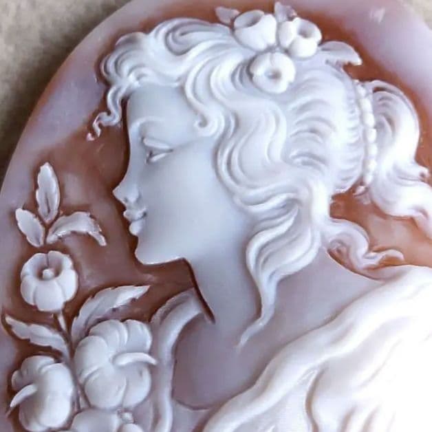 女性　シェル　カメオ　ルース