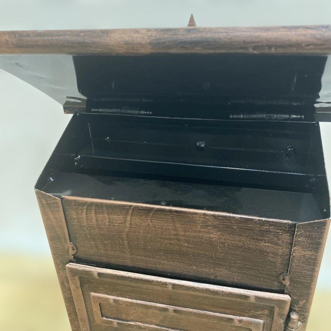 アンティーク風ポスト 【未使用品】鍵付き 郵便受け ブロンズカラー 瓦屋根