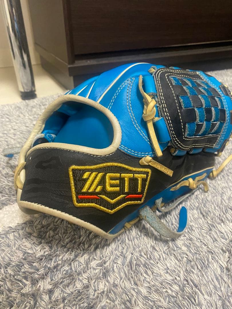 ZETTプロステータス　軟式グローブ