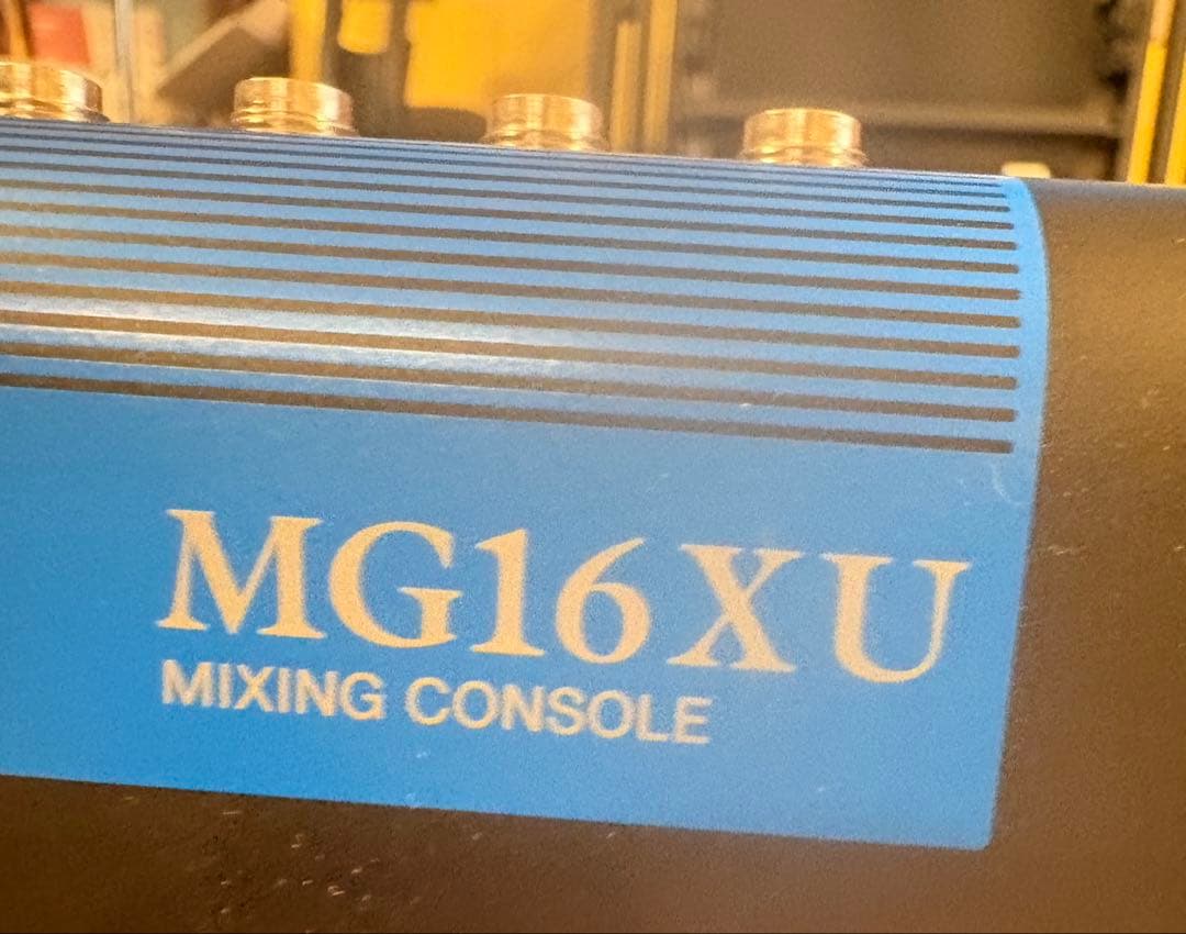 美品　YAMAHA MG16XU アナログミキサー