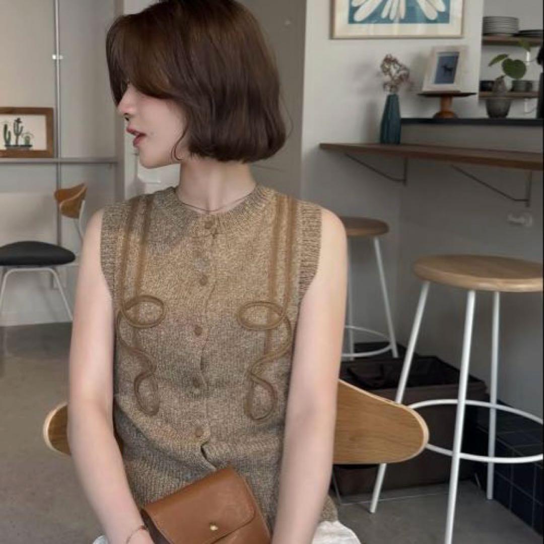 トップス Eaphi / TAPE EMBROIDERY MIX KNIT