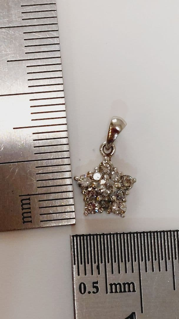 夜まで大大赤字PT900 ダイヤ0.50ペンダントトップ