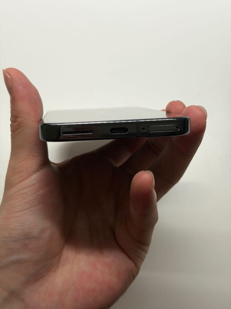 【超美品】Google Pixel 9 Pro Obsidian 純正ケース付き