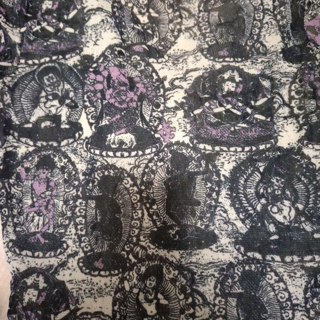 長袖VネックTシャツ 仏像プリント