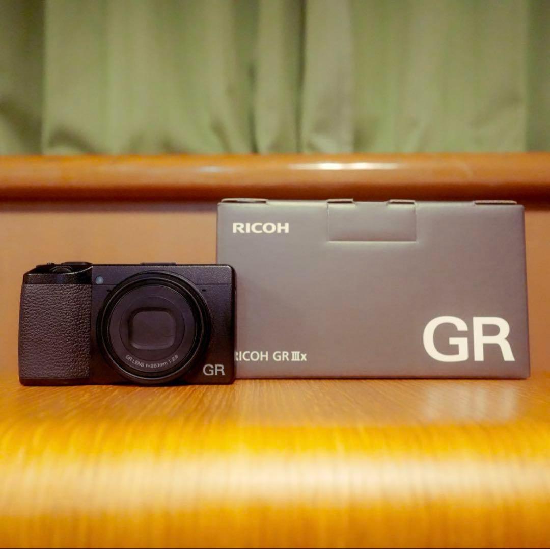RICOH GR3x リコー　コンデジ 予備バッテリー2つ付