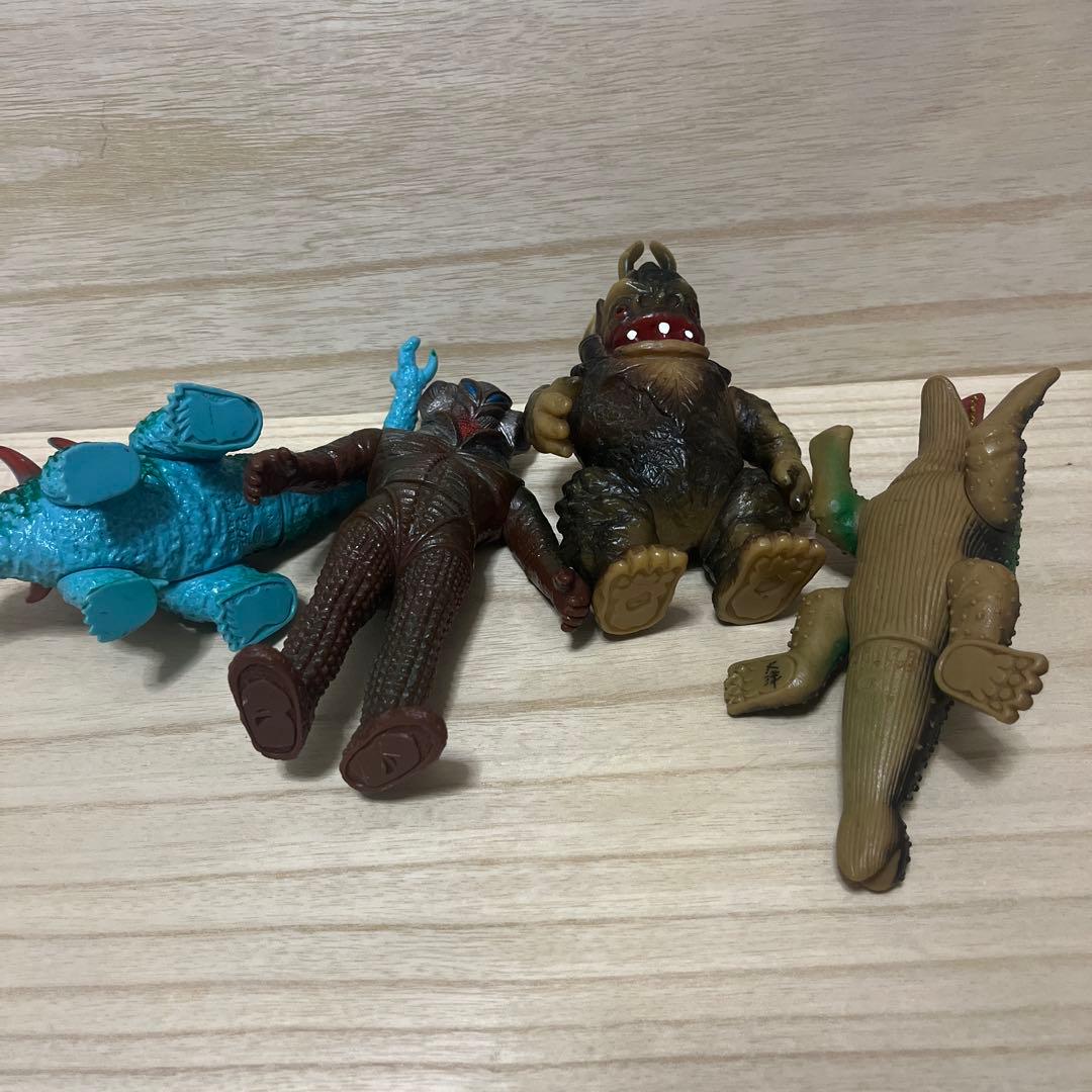 様用ポピー怪獣足製11体ソフビ