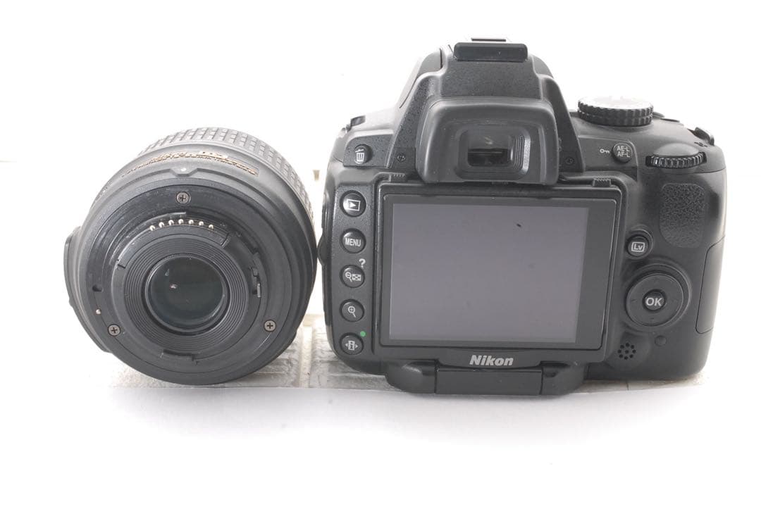 Nikon D5000 レンズセット スマホ転送OK 動画撮影・自撮り可