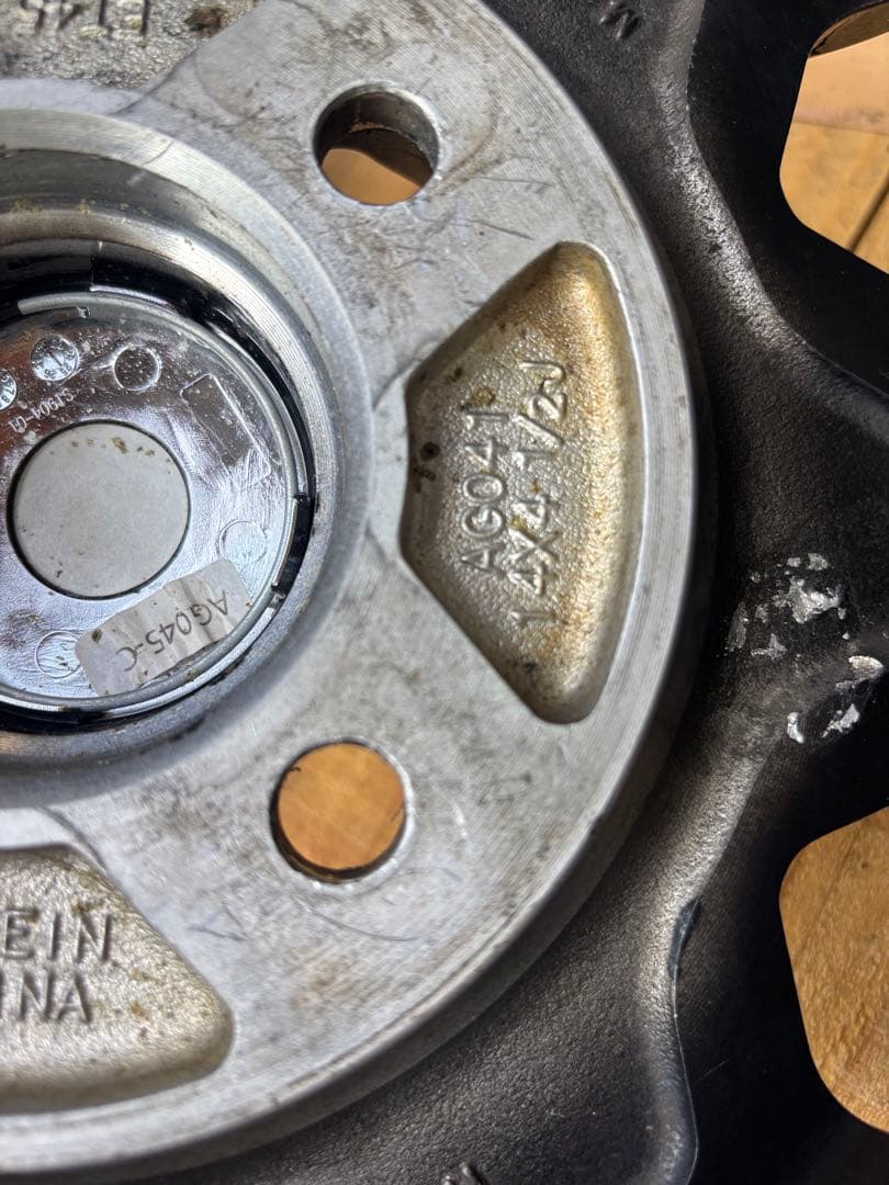 中古14インチ4穴100 4 2/1 軽自動車　軽バン