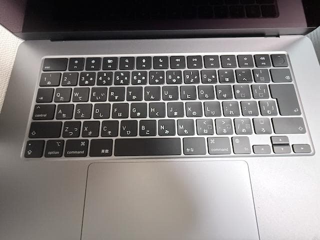 MacBookAir15インチM2 8GB 256GB スペースグレイ充放電4回