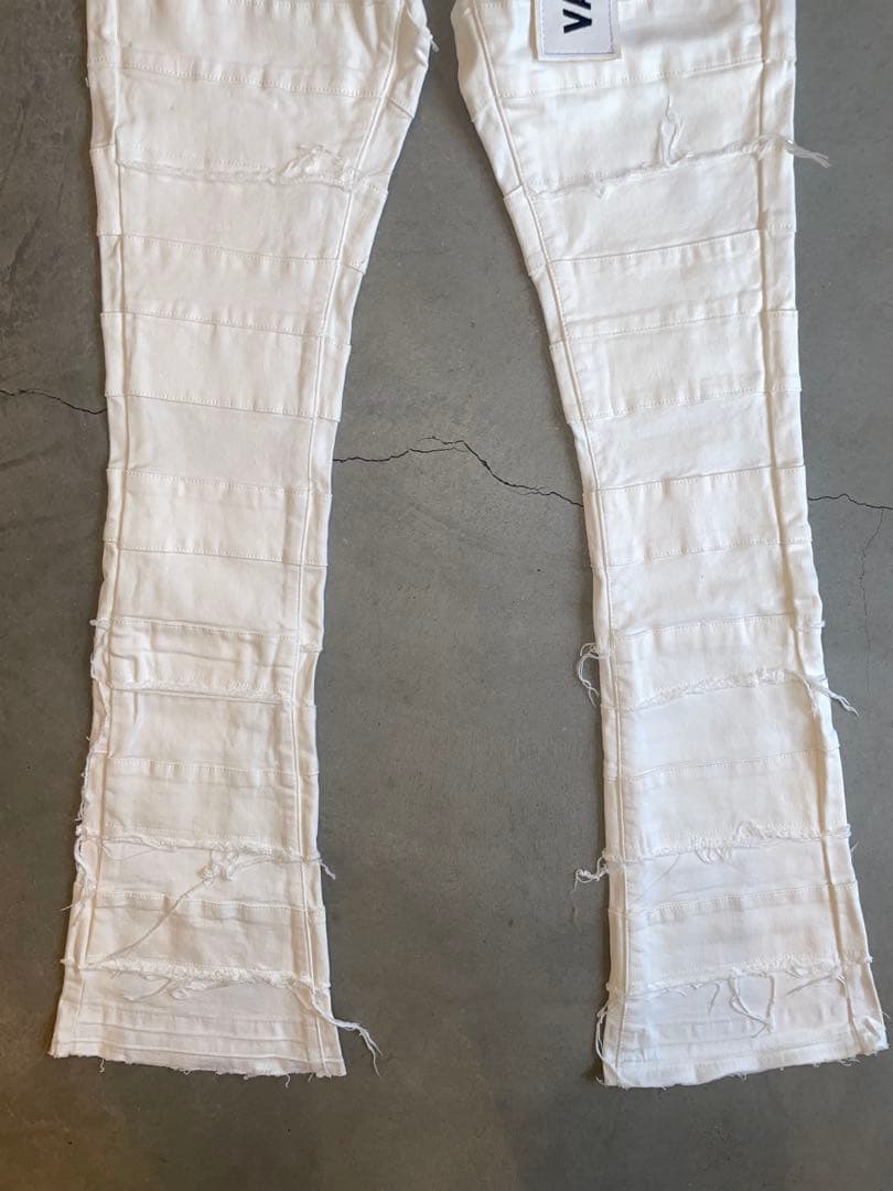 VALABASASバラバサスダメージパネルホワイト ブーツカットデニム　30