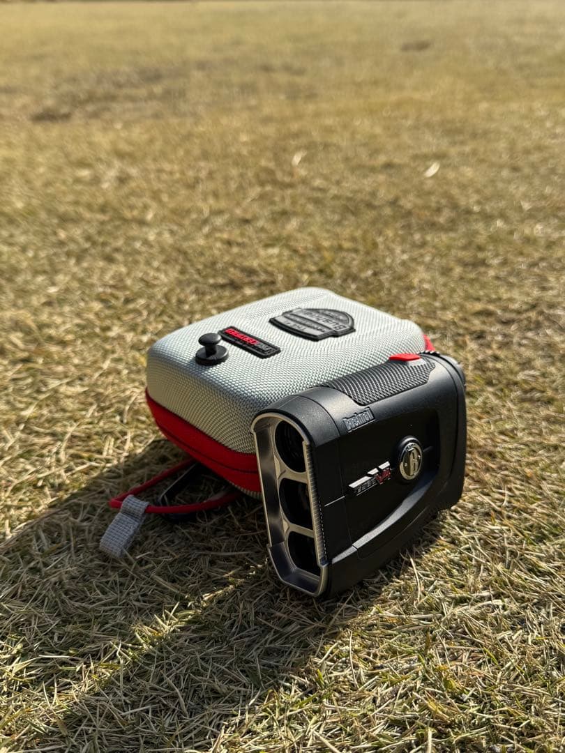Bushnell Tour V4 ゴルフ用距離計