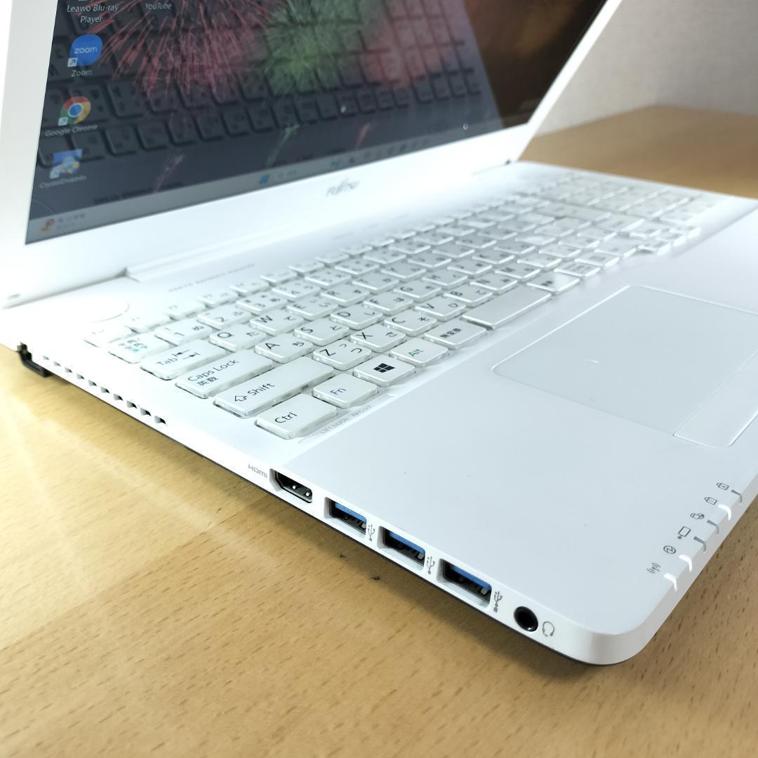 ノートPC i7 メモリ16GB Windows11 新品 SSD 富士通 美品