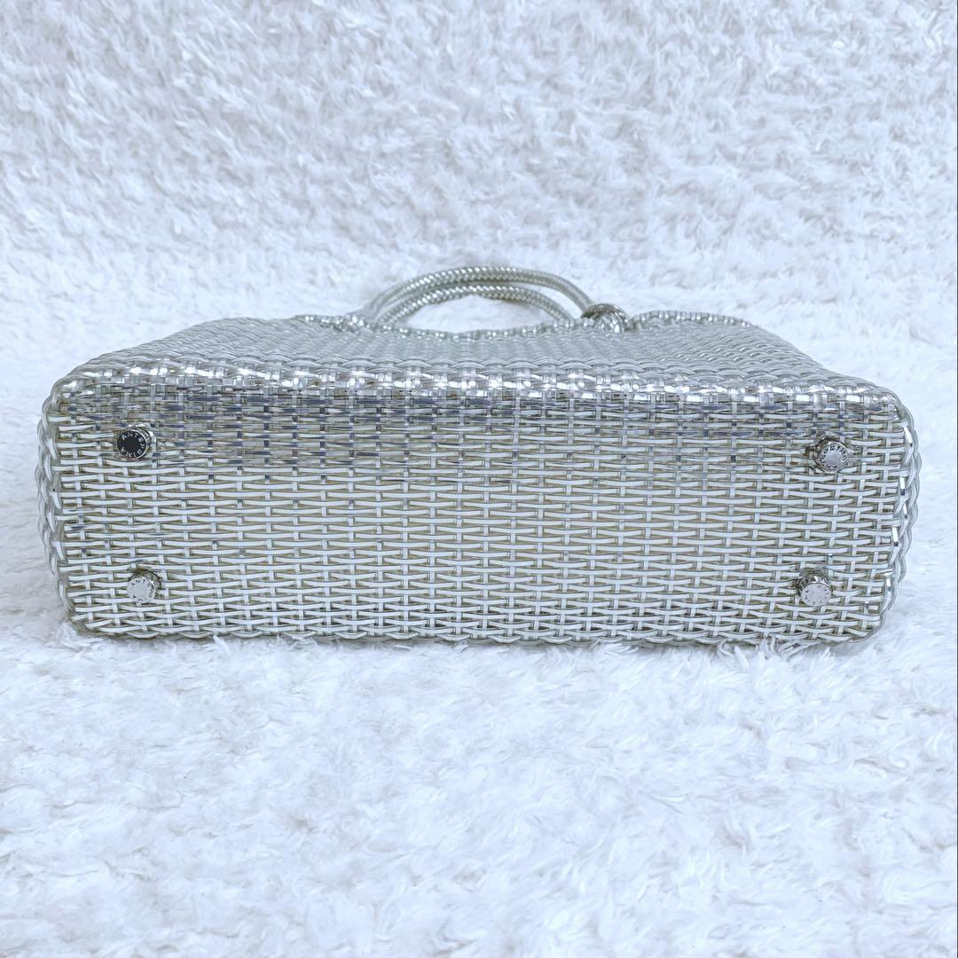 ほぼ未使用♪ ANTEPRIMA イントレッチオ シルバー スモール