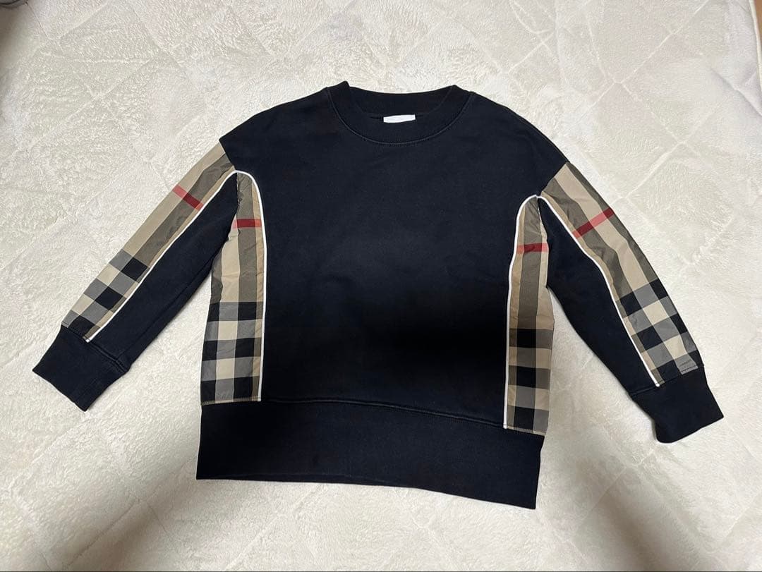 Burberry トレーナ　116cm(6Y)