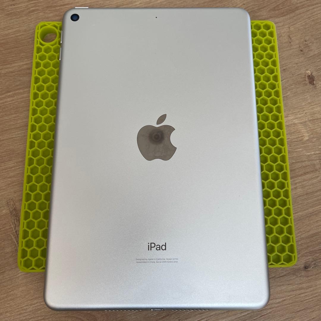 美品 iPad mini 5 (第5世代) Wi-Fiモデル 64GB アップル