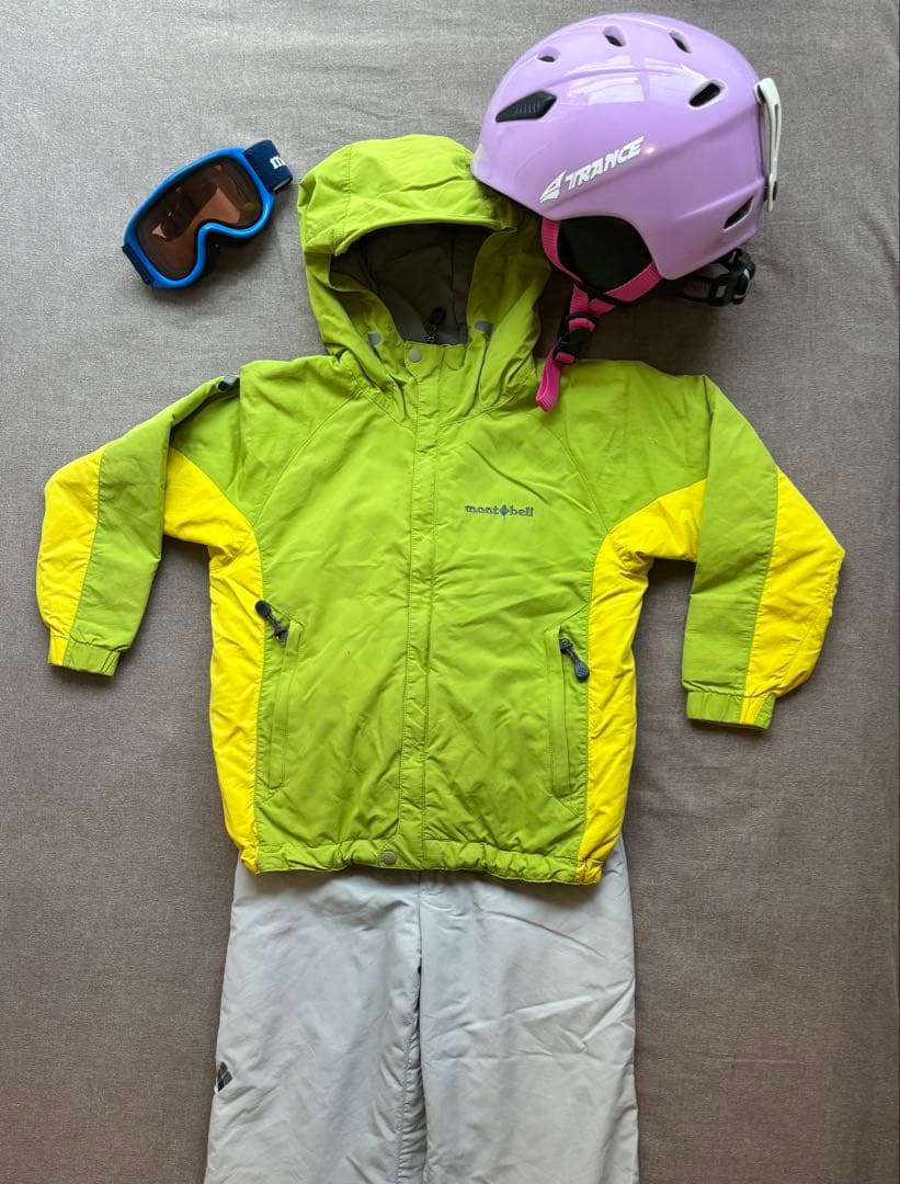 モンベル 子ども用スキーウェア・ゴーグルセット ヘルメット付き